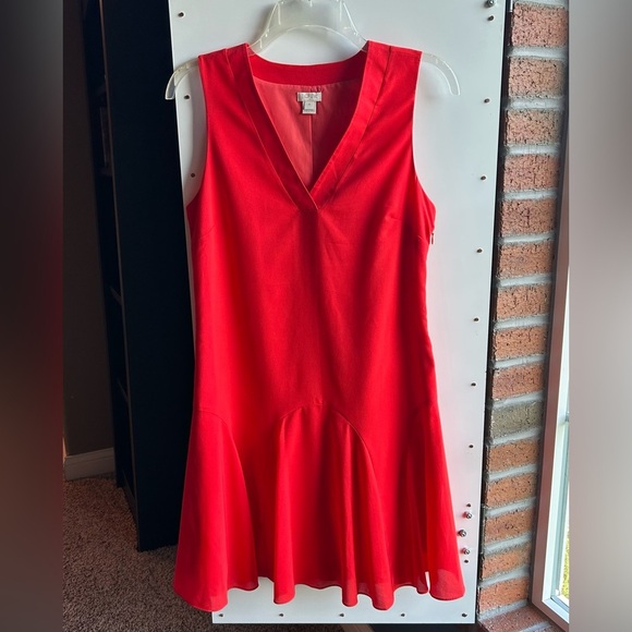 J.Crew Dress Red Classic Sleeveless V-Neck Lightweight Flare Sheath Size 0 - Picture 1 of 3